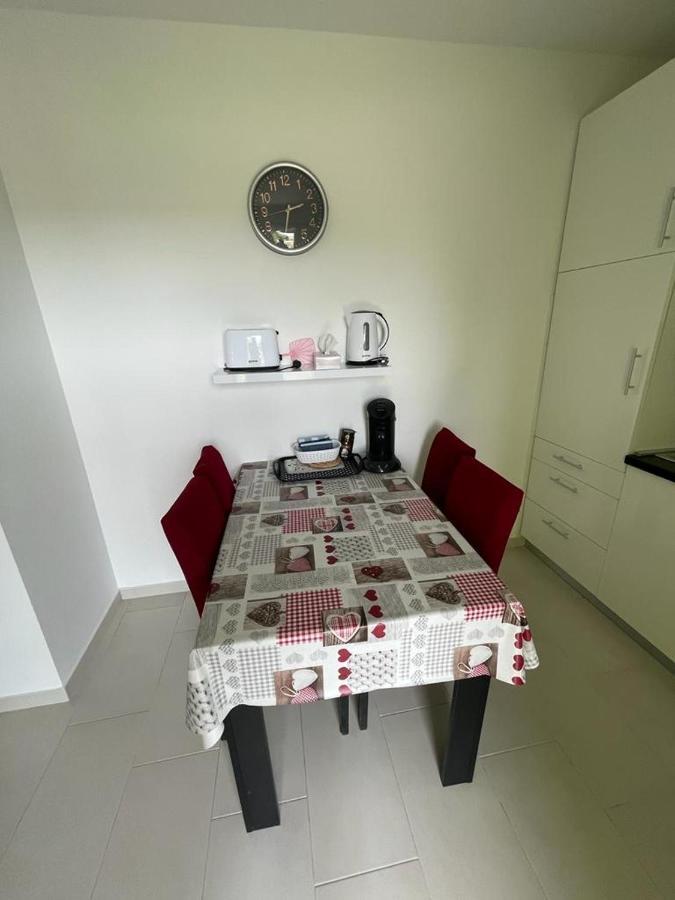 Apartmani Matko Nin Extérieur photo